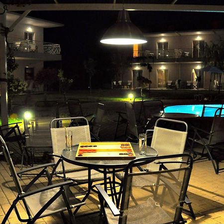 Dafnes Rooms Fourka Esterno foto