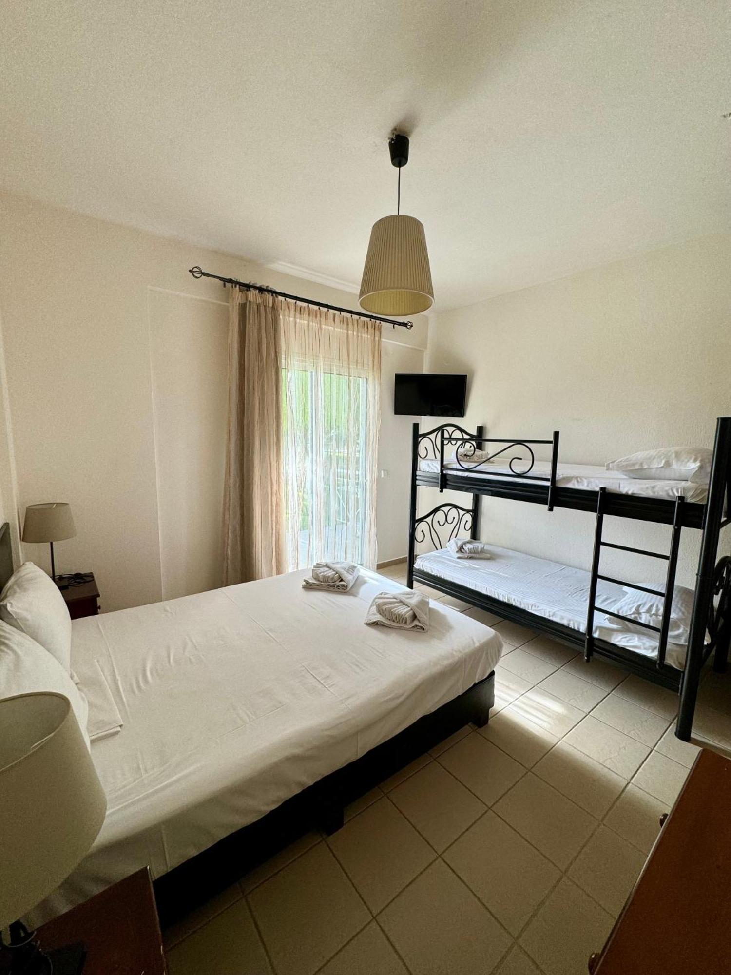 Dafnes Rooms Fourka Esterno foto