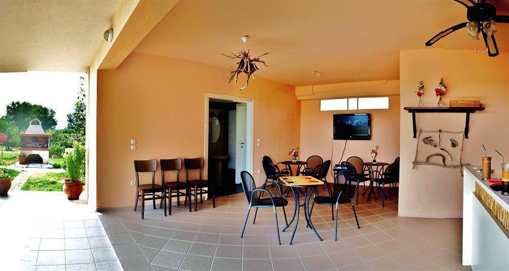Dafnes Rooms Fourka Esterno foto